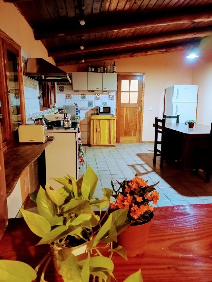 Cuatro Cerros Hostel ซานคาร์ลอส เด บาริโลเช ภายนอก รูปภาพ