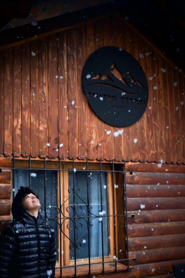 Cuatro Cerros Hostel ซานคาร์ลอส เด บาริโลเช ภายนอก รูปภาพ