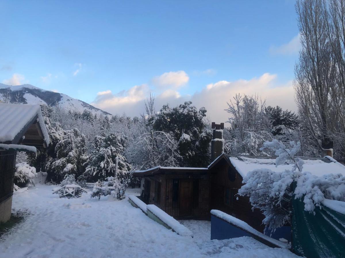 Cuatro Cerros Hostel ซานคาร์ลอส เด บาริโลเช ภายนอก รูปภาพ