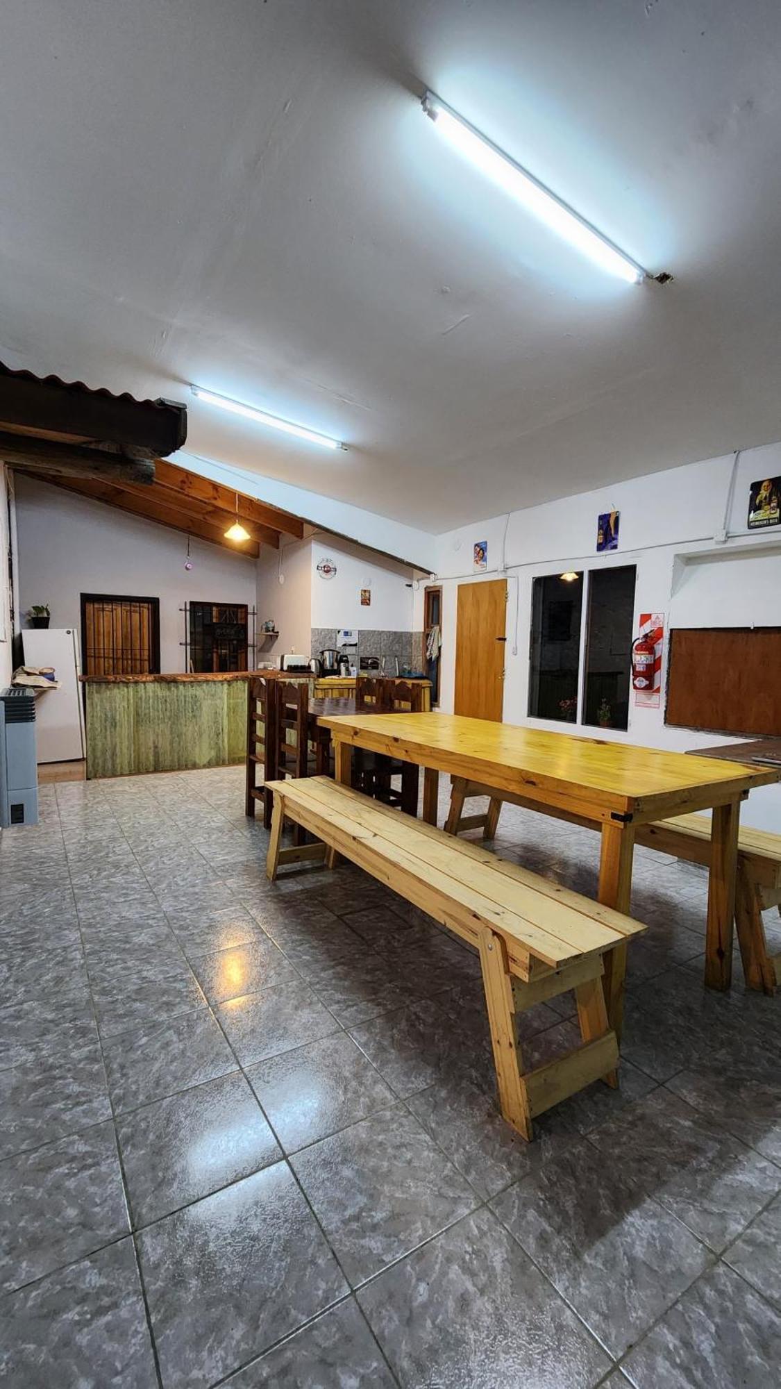 Cuatro Cerros Hostel ซานคาร์ลอส เด บาริโลเช ภายนอก รูปภาพ