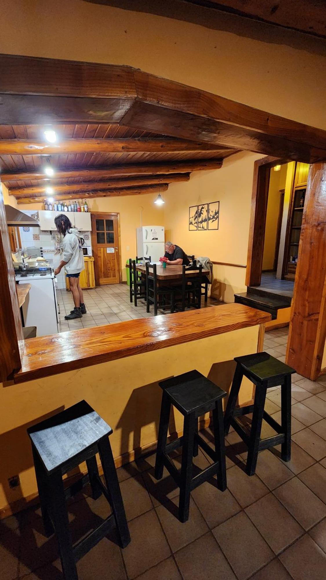 Cuatro Cerros Hostel ซานคาร์ลอส เด บาริโลเช ภายนอก รูปภาพ