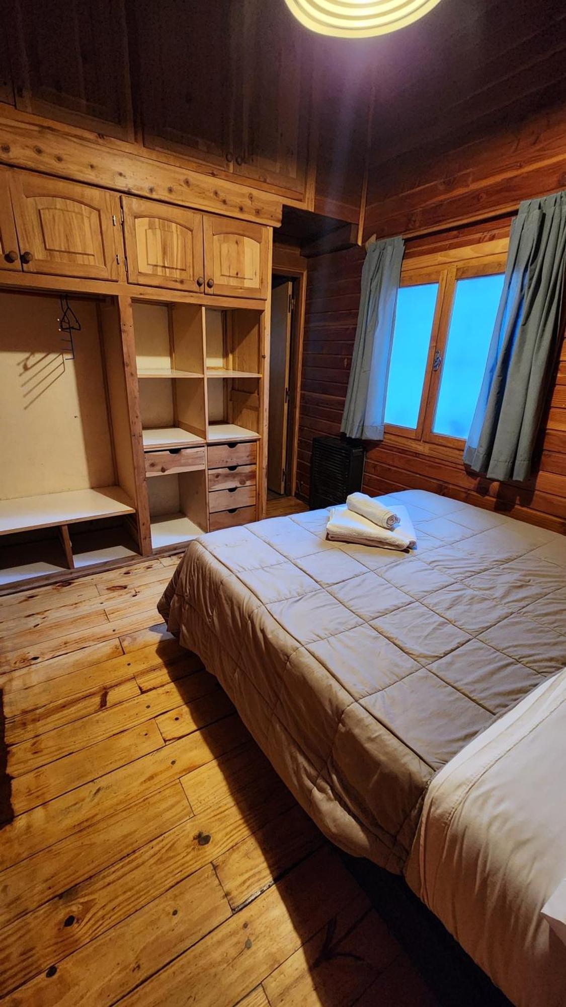 Cuatro Cerros Hostel ซานคาร์ลอส เด บาริโลเช ภายนอก รูปภาพ